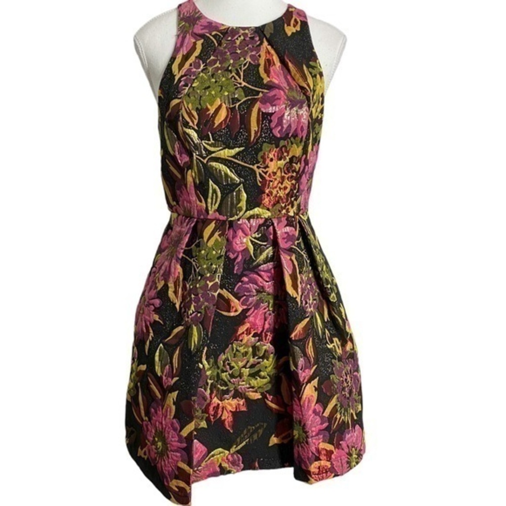 Gianni Bini Brocade floral and metallic dress